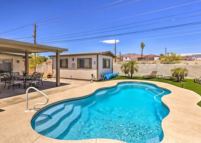 4 Mi To Havasu: Luxe W/ Outdoor Oasis Holiday home