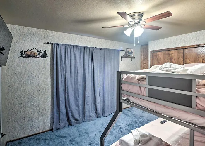 Holiday home 4 Mi To Havasu: Luxe W/ Outdoor Oasis Lake Havasu City