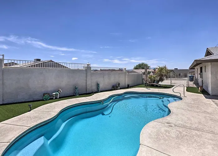 Holiday home 4 Mi To Havasu: Luxe W/ Outdoor Oasis