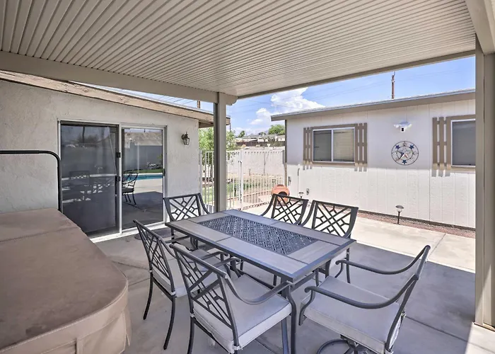 Holiday home 4 Mi To Havasu: Luxe W/ Outdoor Oasis Lake Havasu City